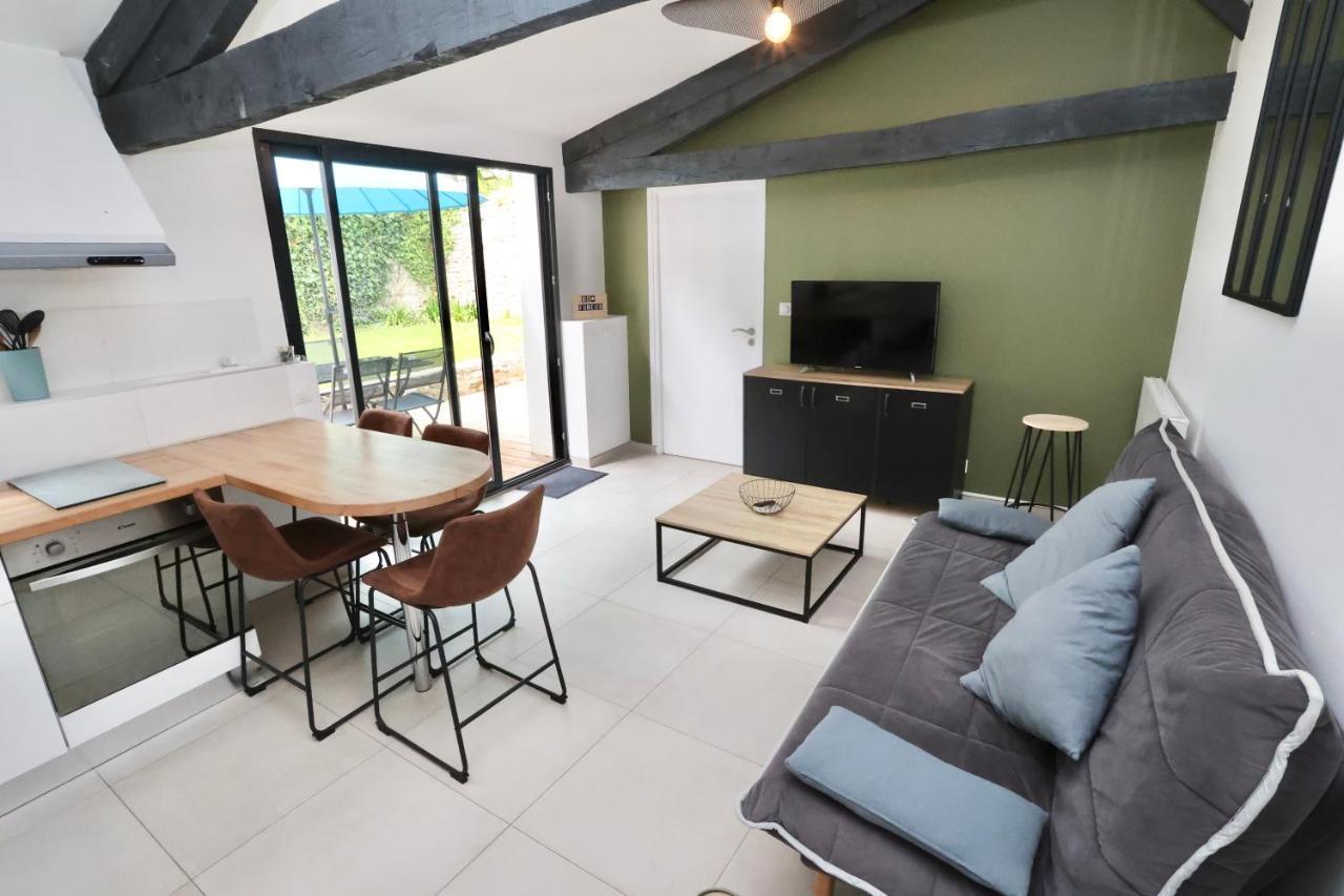 L'Atelier Et Sa Terrasse Apartment Pontivy Exterior photo