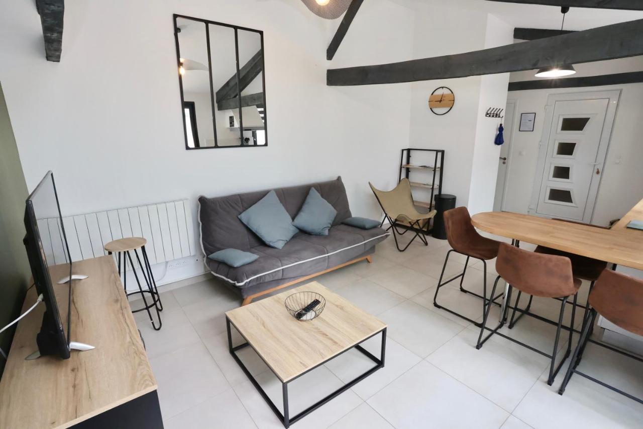 L'Atelier Et Sa Terrasse Apartment Pontivy Exterior photo